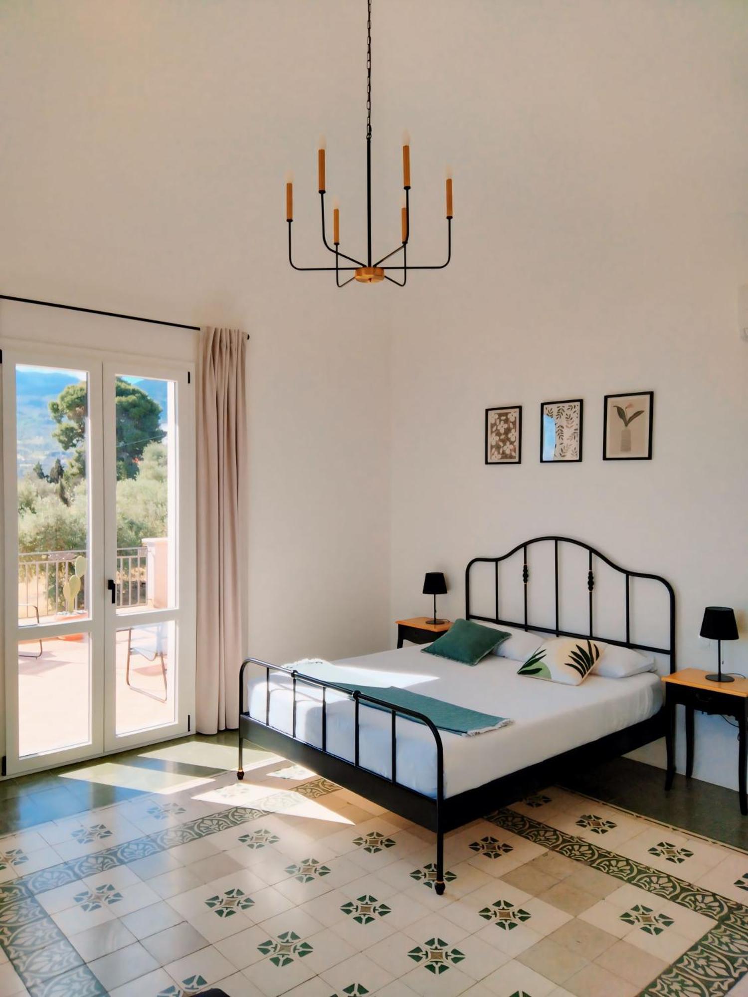 Villa Bona テルミニ・イメレーゼ エクステリア 写真